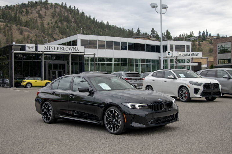 2025 BMW 3 Series 330i xDrive