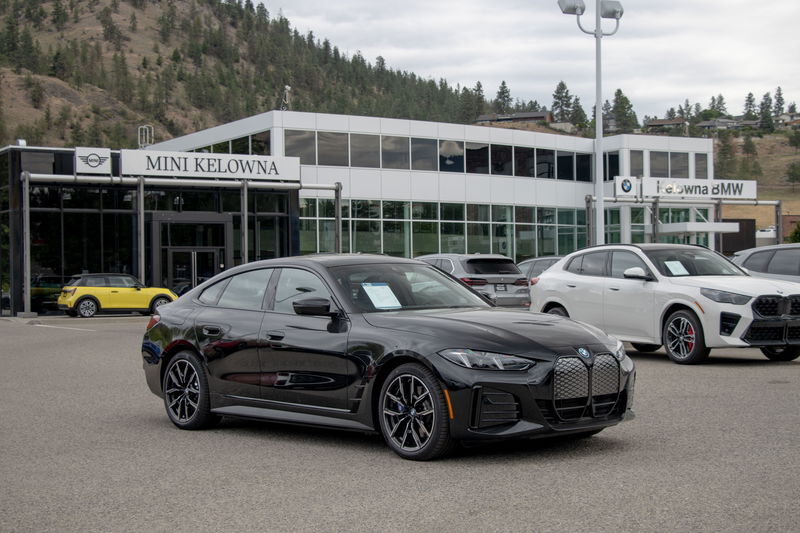 2025 BMW i4 xDrive40 M Sport, Premium Enhanced Pkg