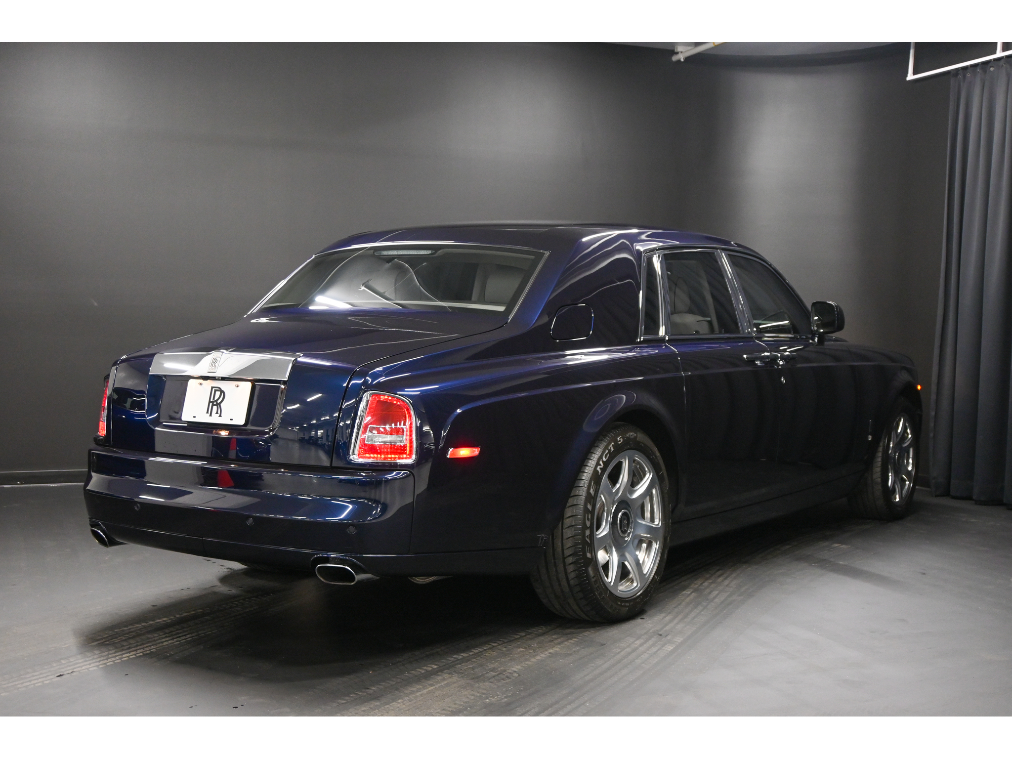 2011 Rolls-Royce Phantom