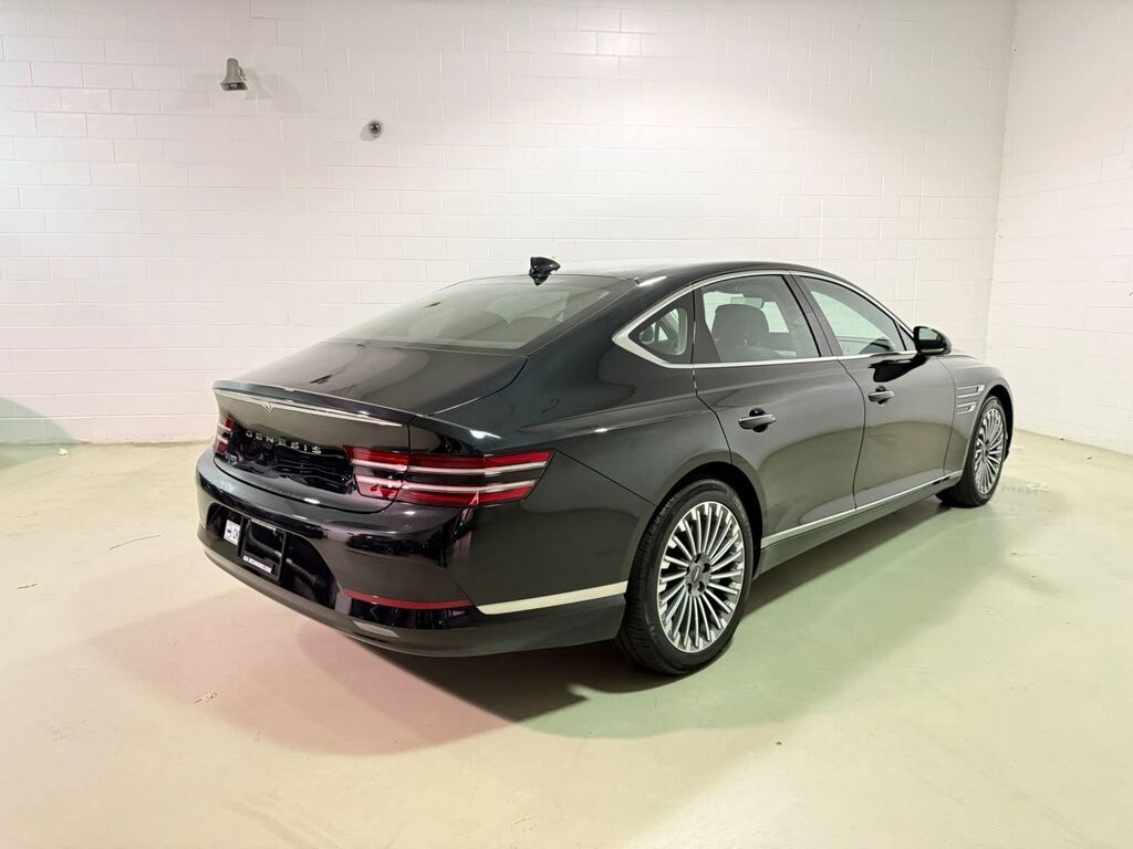 2023 Genesis Electrified G80 Prestige AWD, Vancouver, Cash