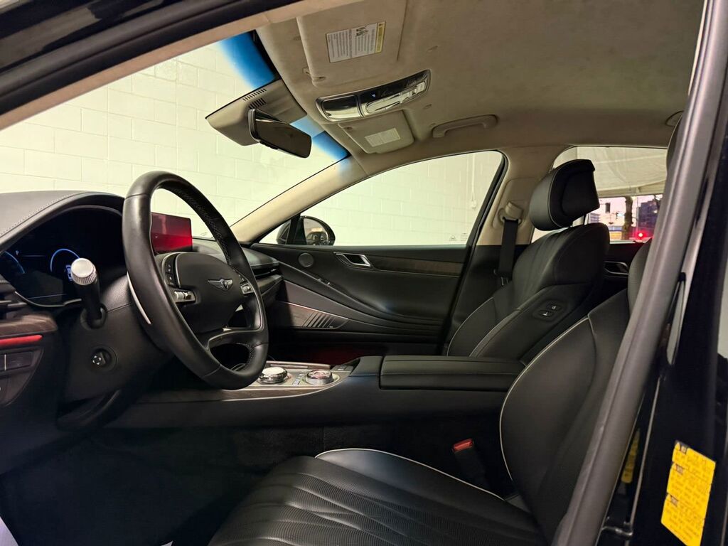 2023 Genesis Electrified G80 Prestige AWD, Vancouver, Cash