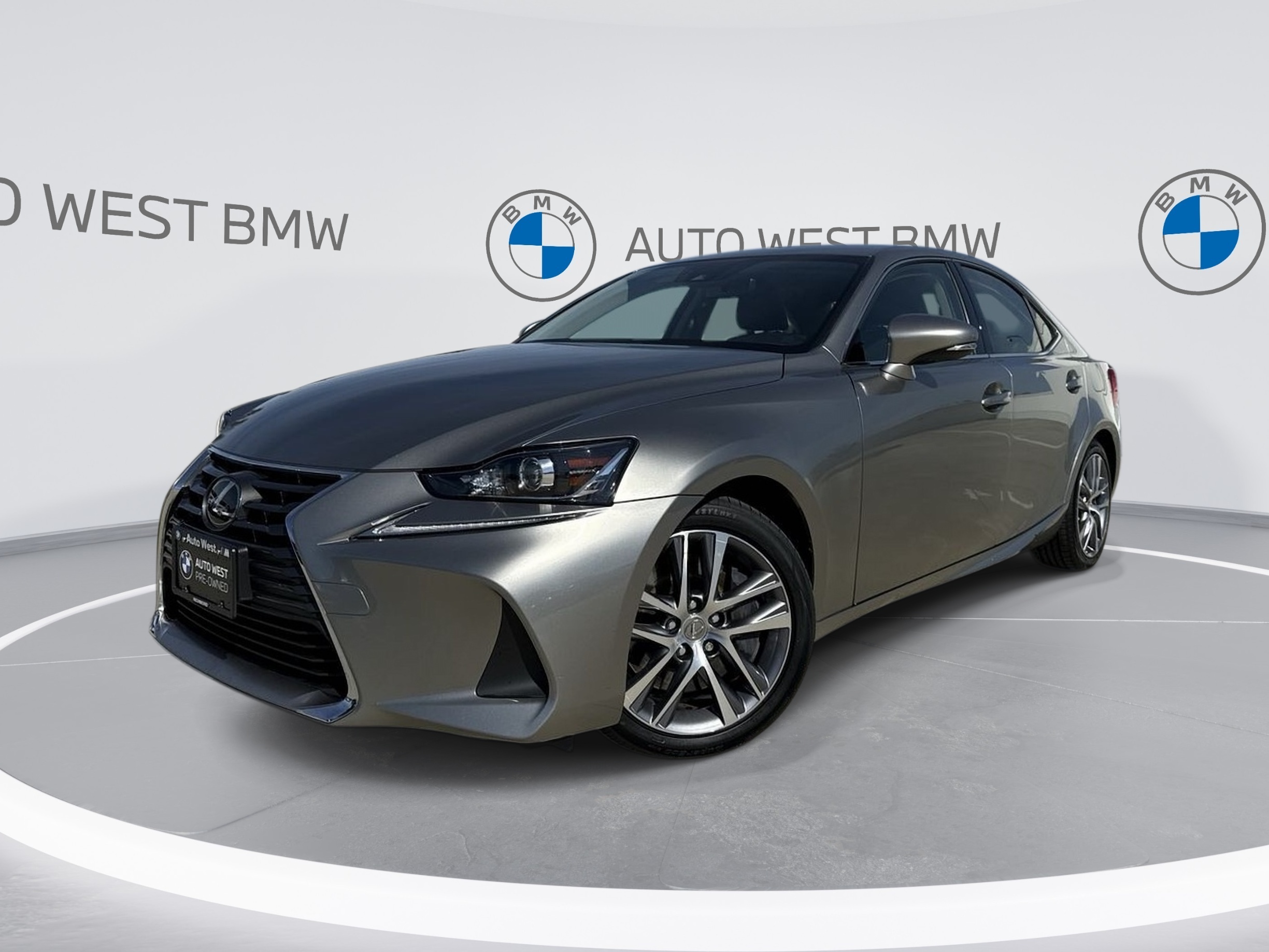 2017 Lexus IS | Only 44k KM