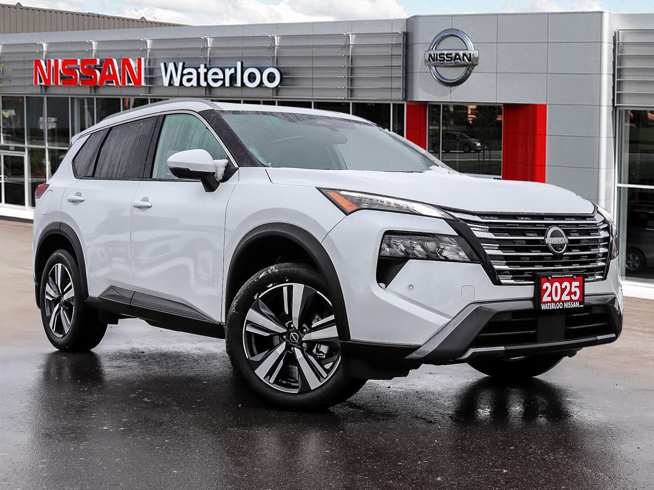 2025 Nissan Rogue SL WATERLOO NISSAN SAVINGS