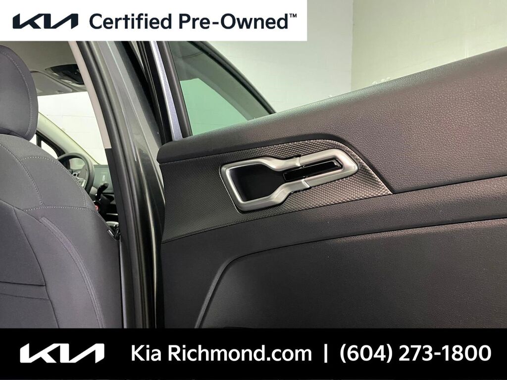 2023 Kia Sportage LX, Vancouver, Cash