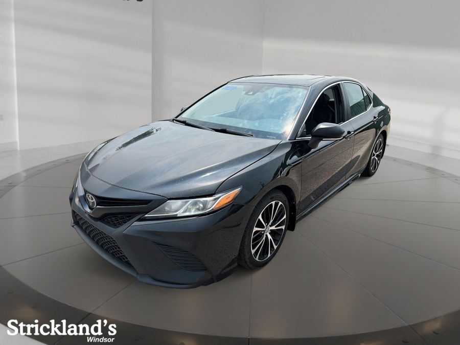 2020 Toyota Camry SE SEDAN 