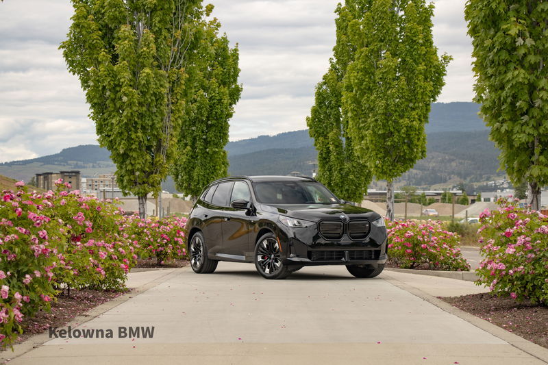2025 BMW X3 M50 xDrive Low KMS, M Sport Pro Pkg