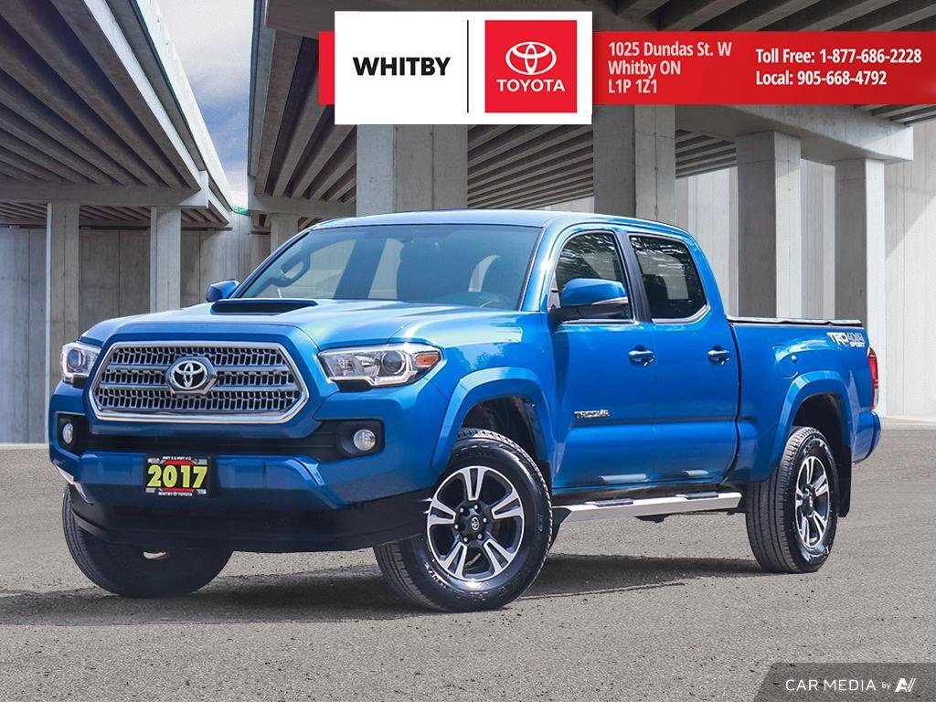2017 Toyota Tacoma SR5 4X4 Double Cab 3.5L / Navigation System