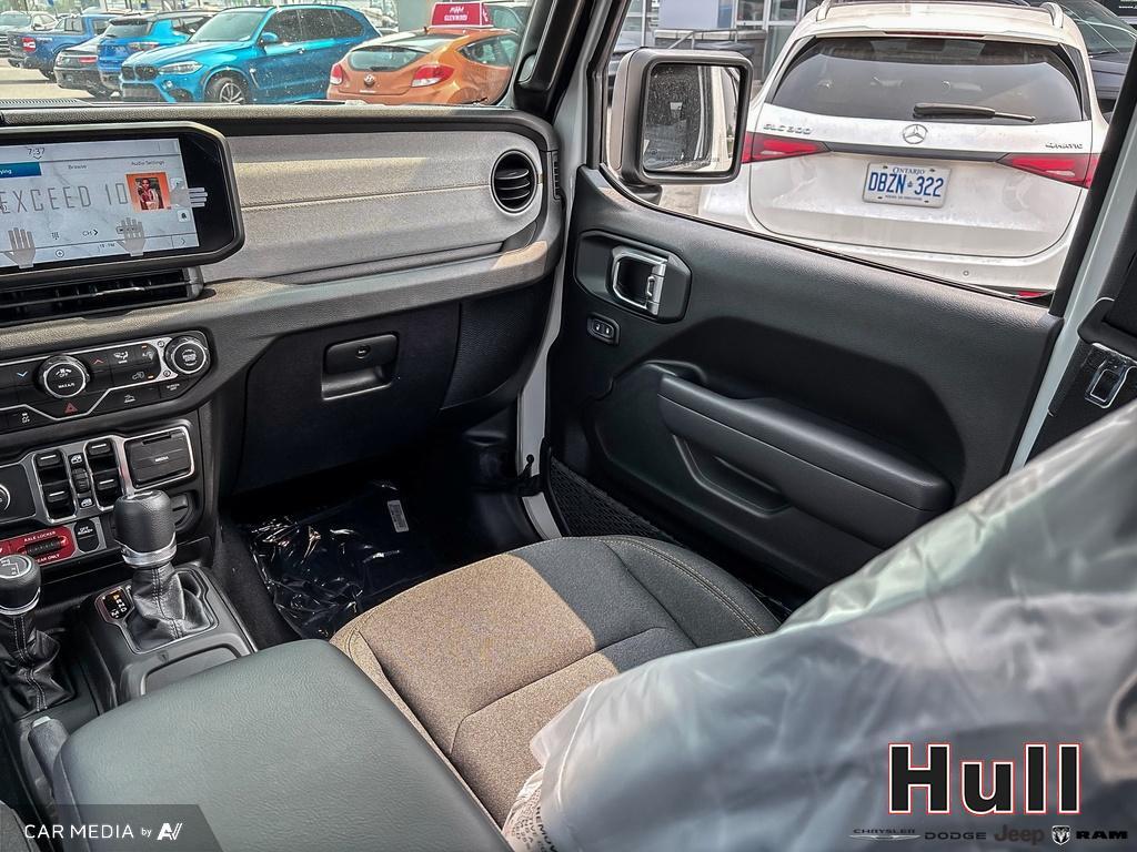2025 Jeep Wrangler 4-Door Willys, Toronto, Cash