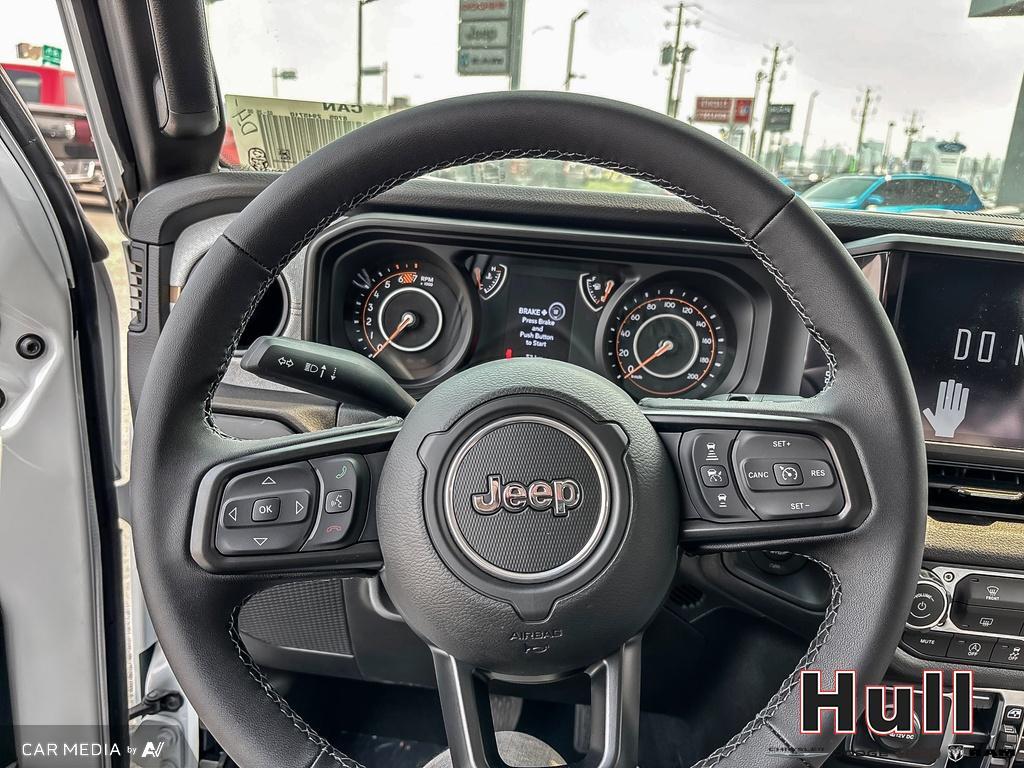 2025 Jeep Wrangler 4-Door Willys, Toronto, Cash