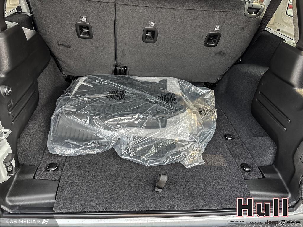 2025 Jeep Wrangler 4-Door Willys, Toronto, Cash