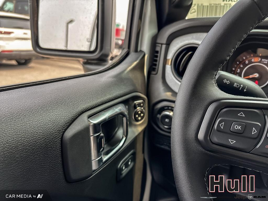 2025 Jeep Wrangler 4-Door Willys, Toronto, Cash