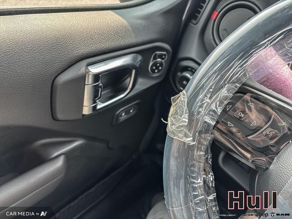 2025 Jeep Wrangler 4-Door Rubicon, Toronto, Cash