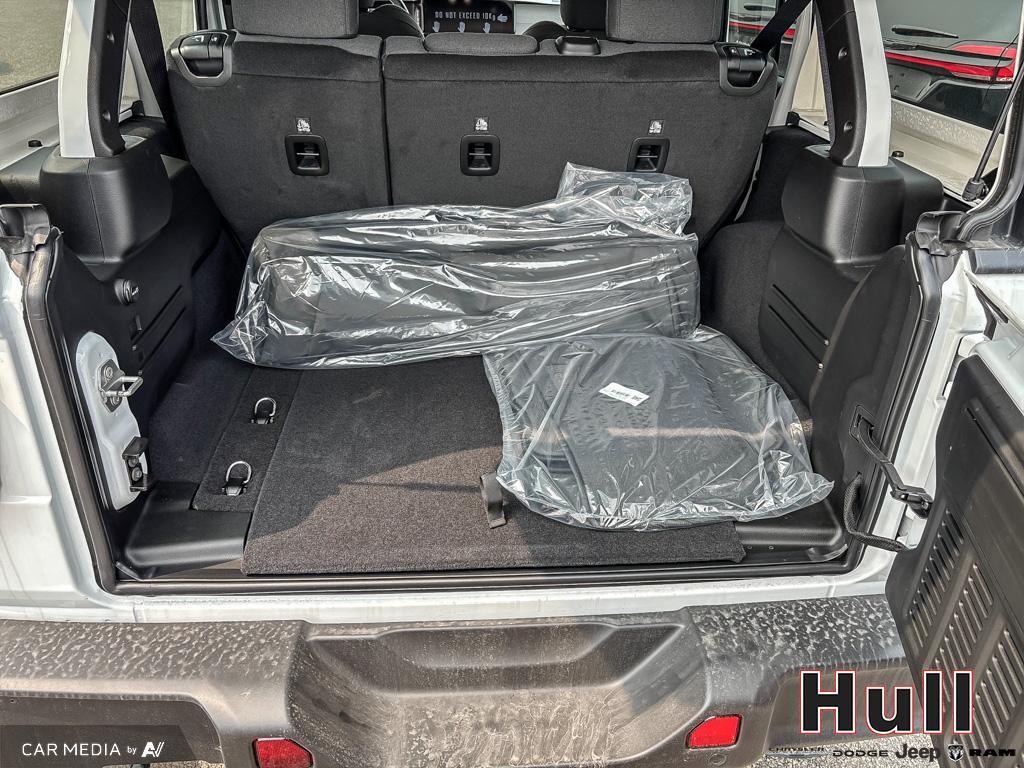 2025 Jeep Wrangler 4-Door Sahara, Toronto, Cash