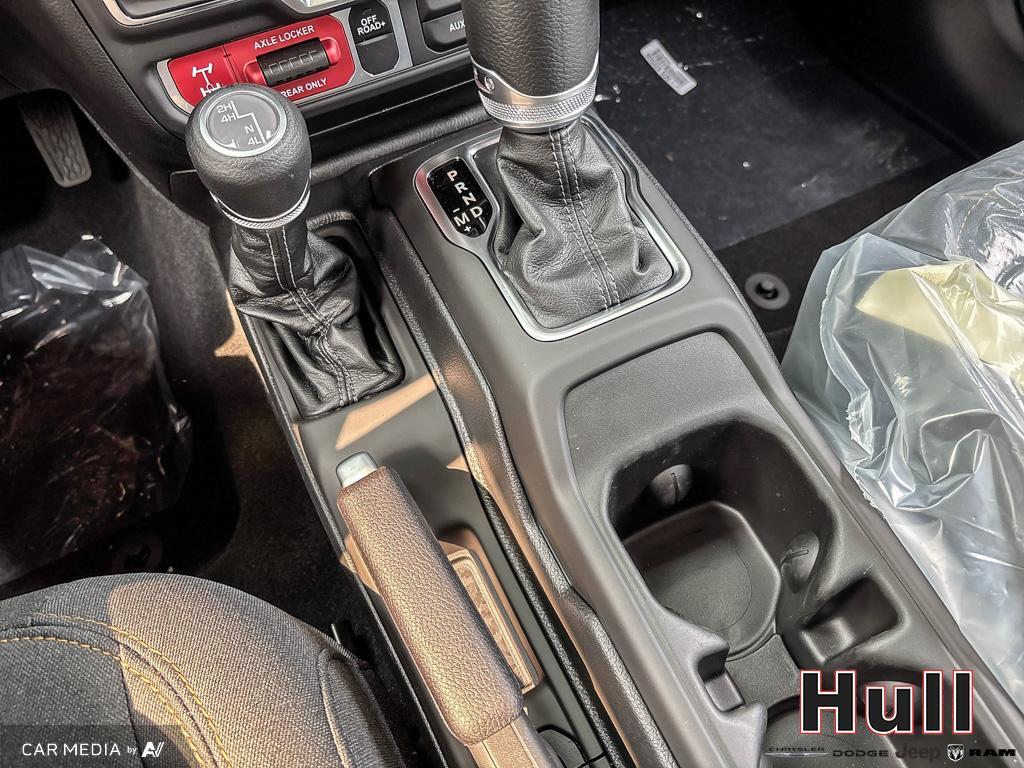 2025 Jeep Wrangler 4-Door Willys, Toronto, Cash