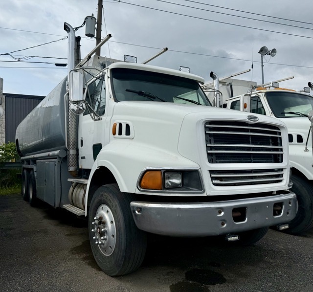 1999 Sterling A 9500 TANK TRUCK  $ 20,000  STERLING RUNS VERY WELL 