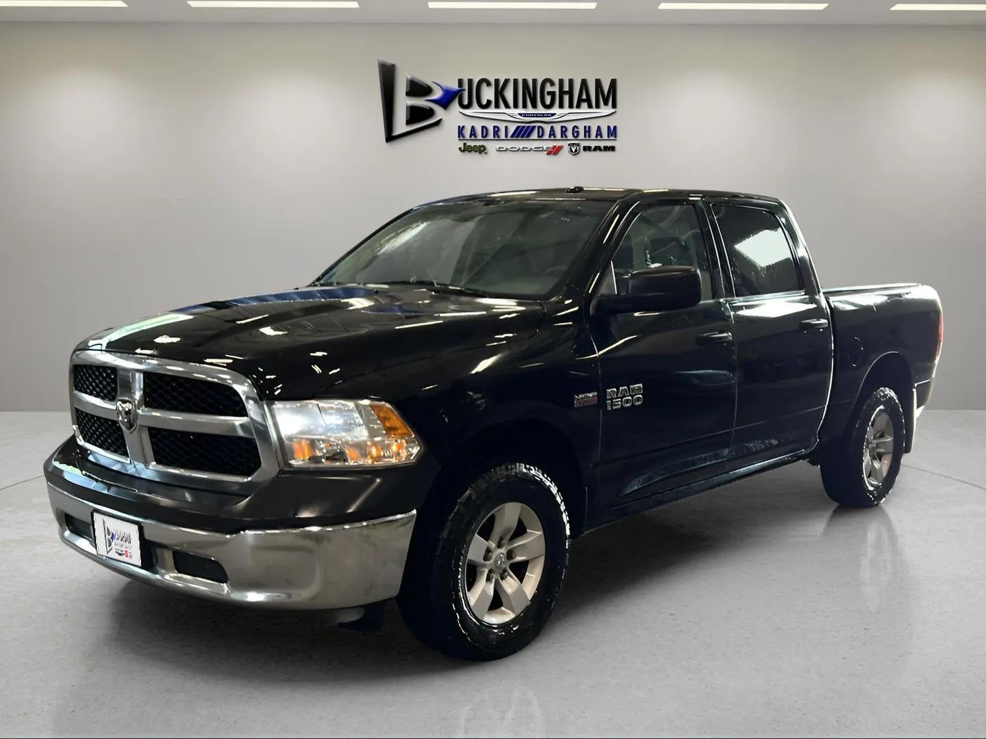 2016 Ram 1500 4WD Crew Cab 140.5  ST