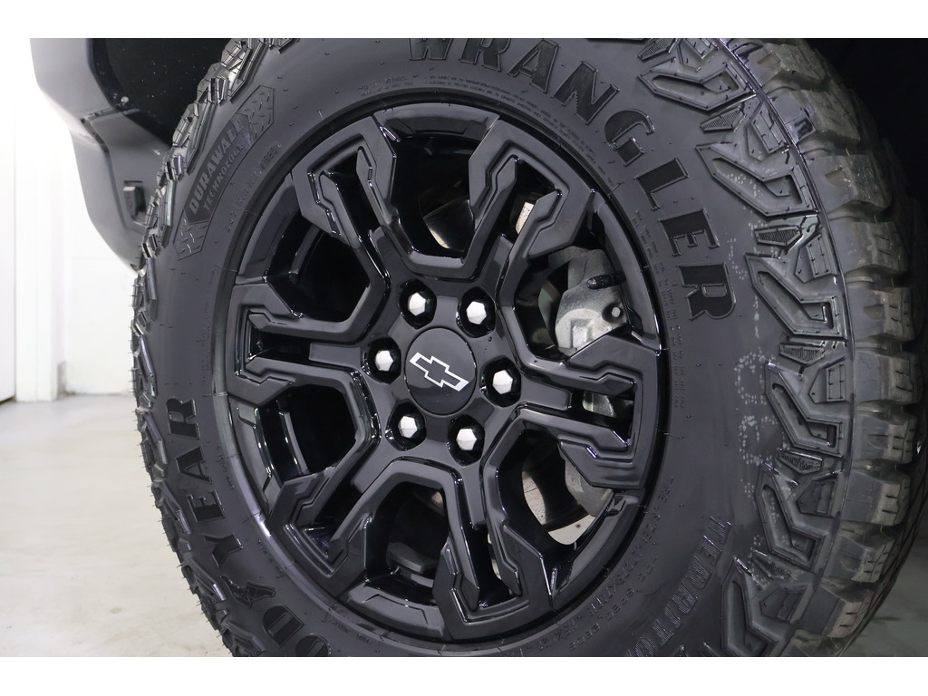 2024 Chevrolet Silverado 1500 ZR2, Toronto, Cash