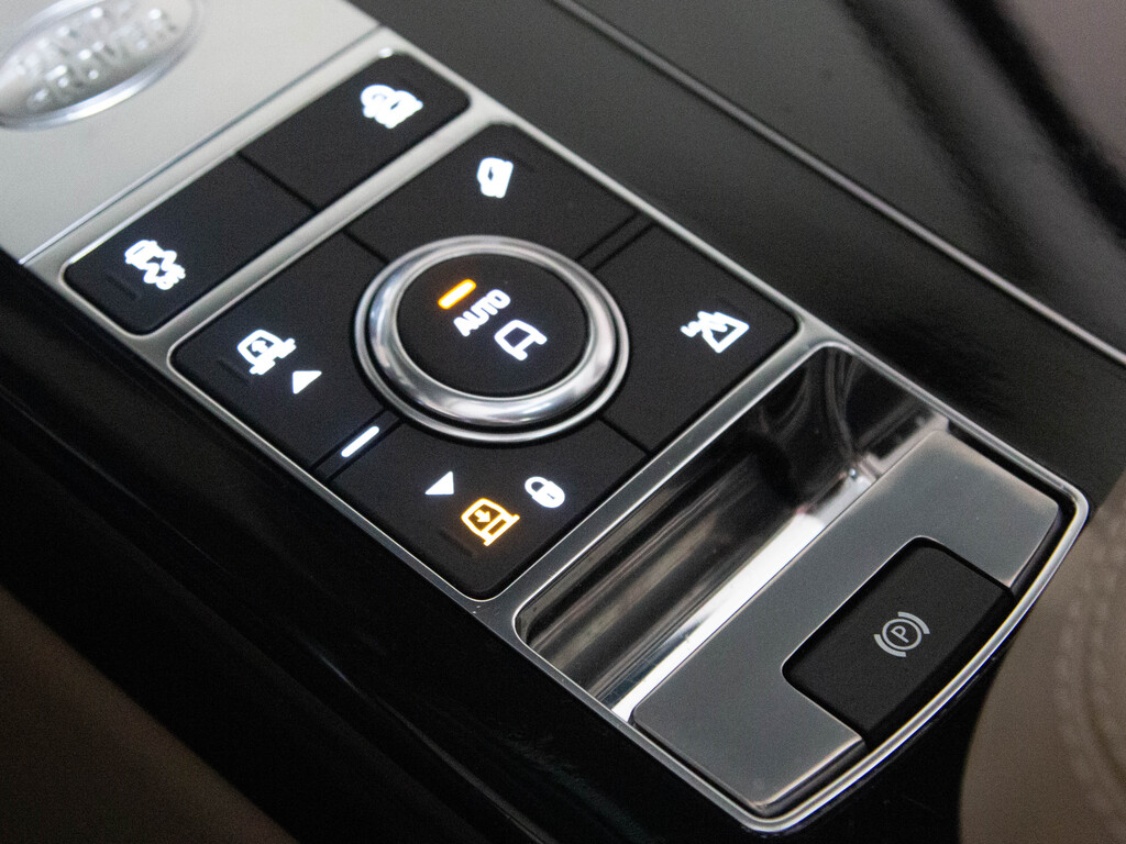 2019 Land Rover Range Rover 5.0L V8 Supercharged, Toronto, Cash
