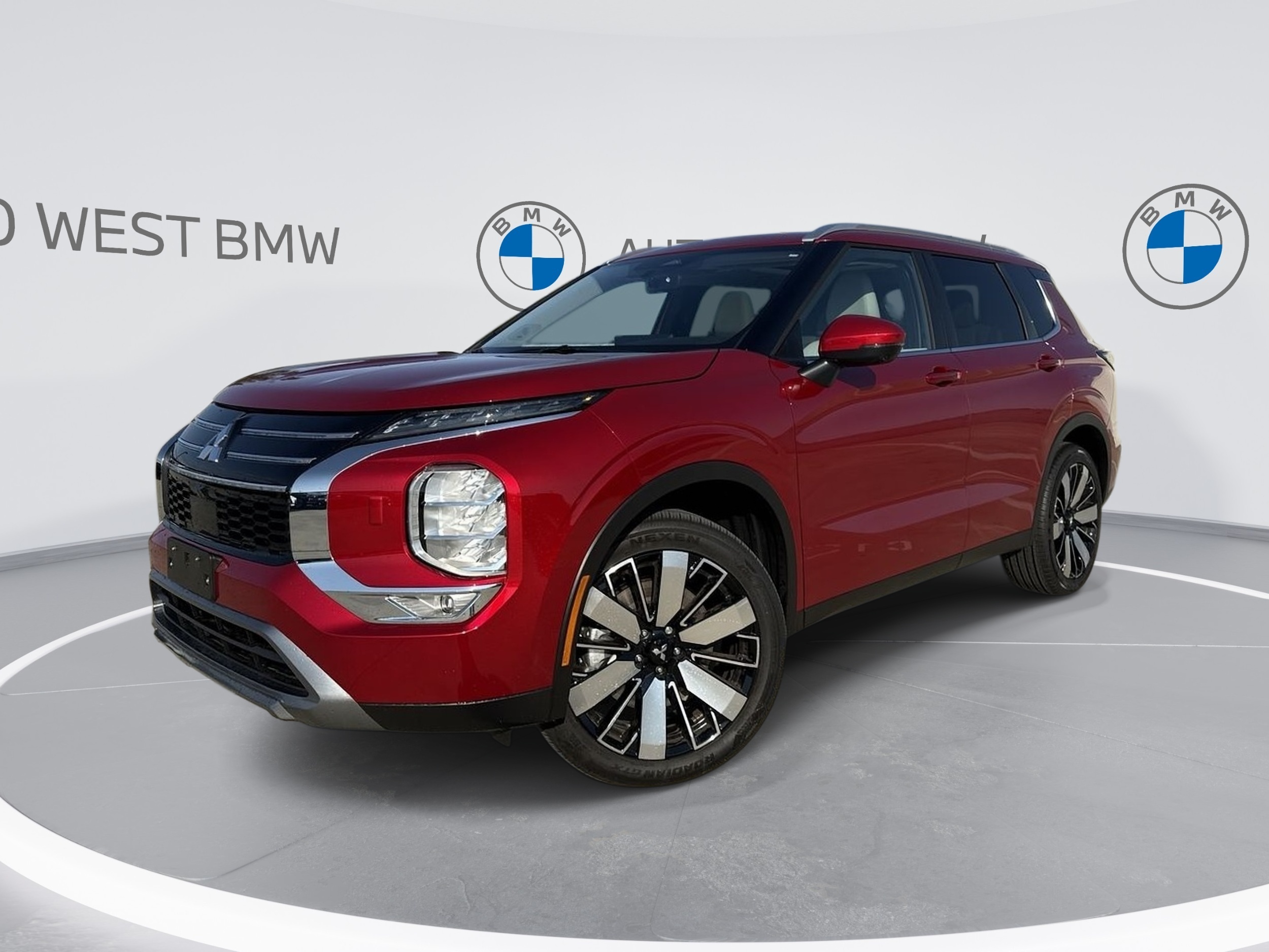 2025 Mitsubishi Outlander | Clean