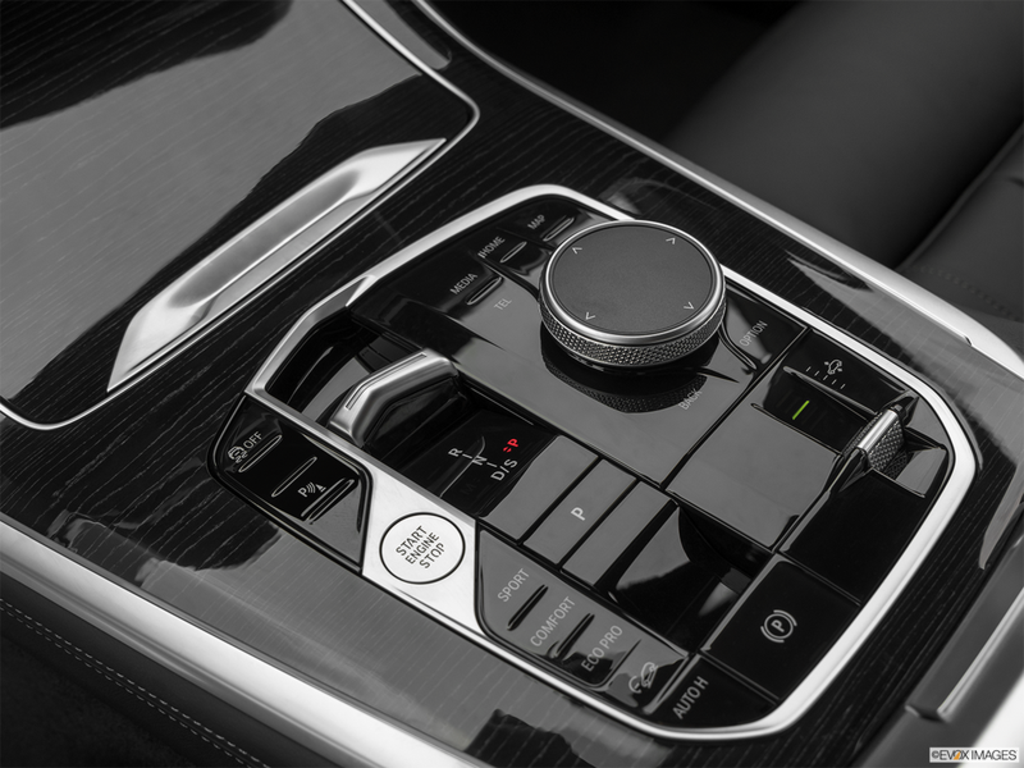 2025 BMW X7 M60i xDrive, Vancouver, Cash