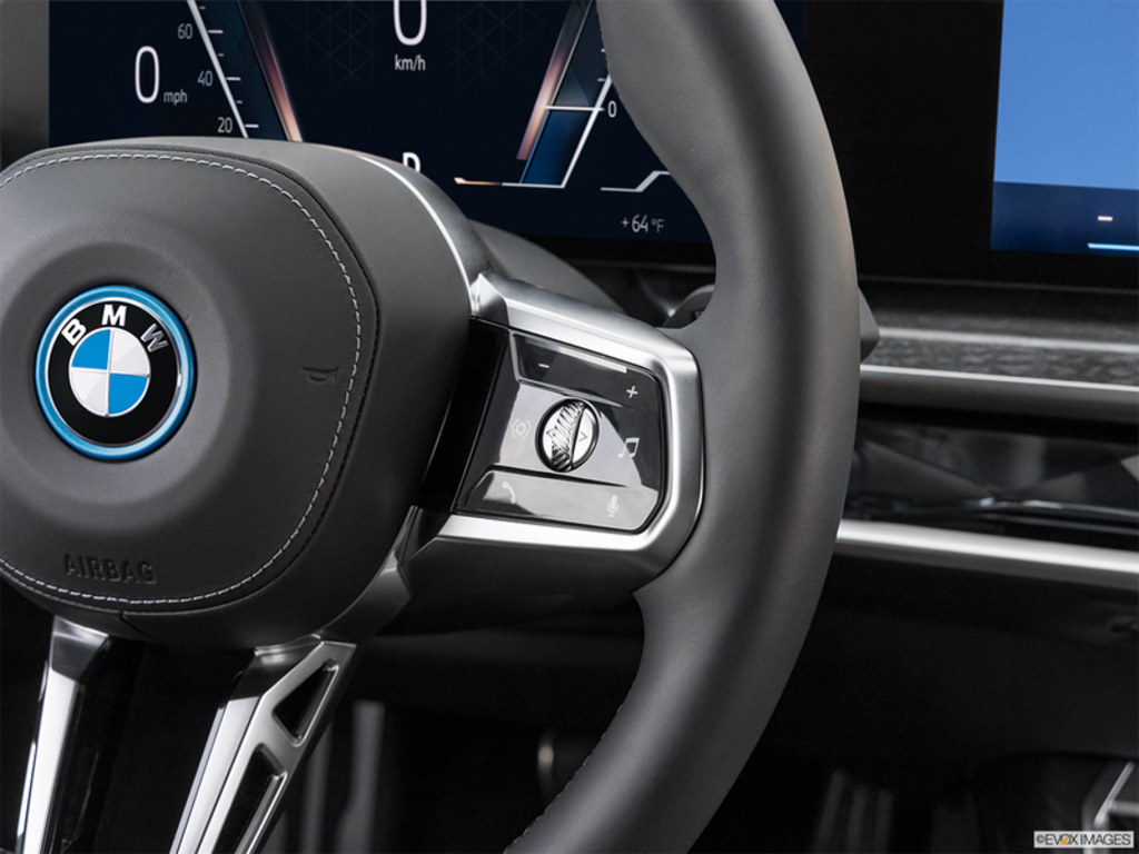 2025 BMW i7 xDrive60, Vancouver, Cash