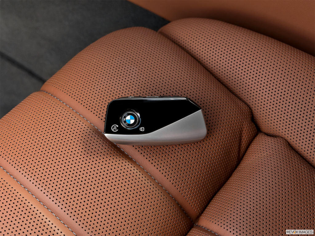 2025 BMW i7 xDrive60, Vancouver, Cash