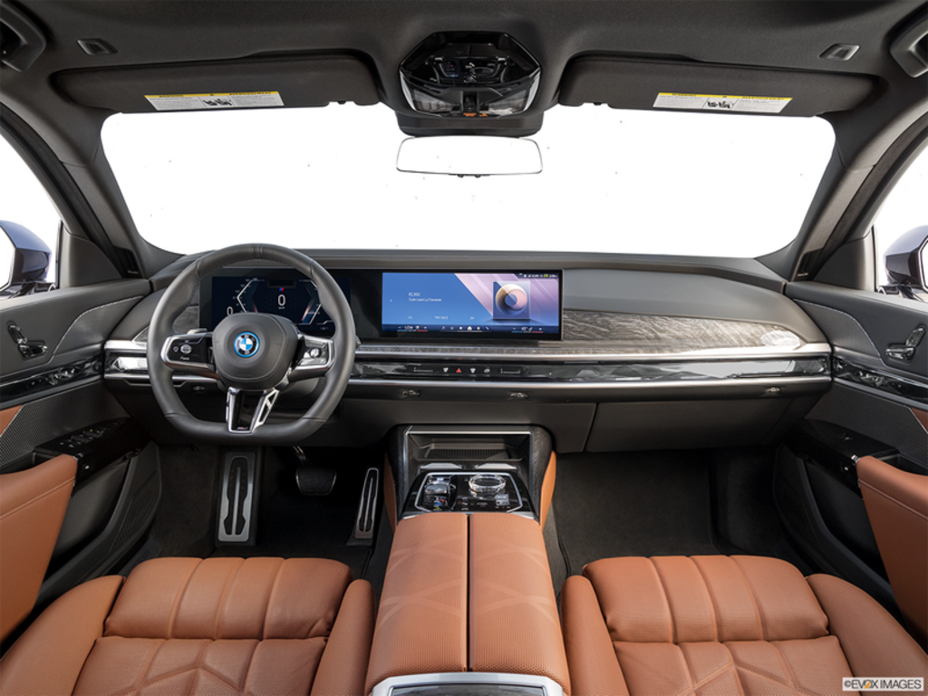 2025 BMW i7 xDrive60, Vancouver, Cash