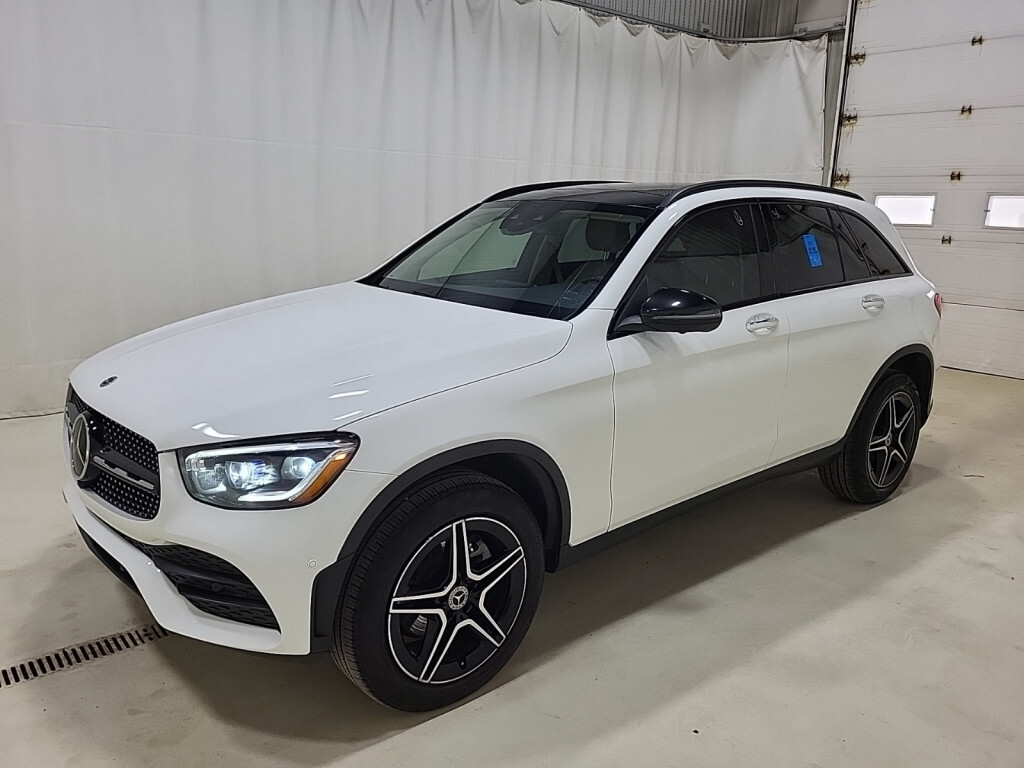 2021 Mercedes-Benz GLC-Class GLC300 / Premium Plus Pkg / Sport Night Pkg / Dist
