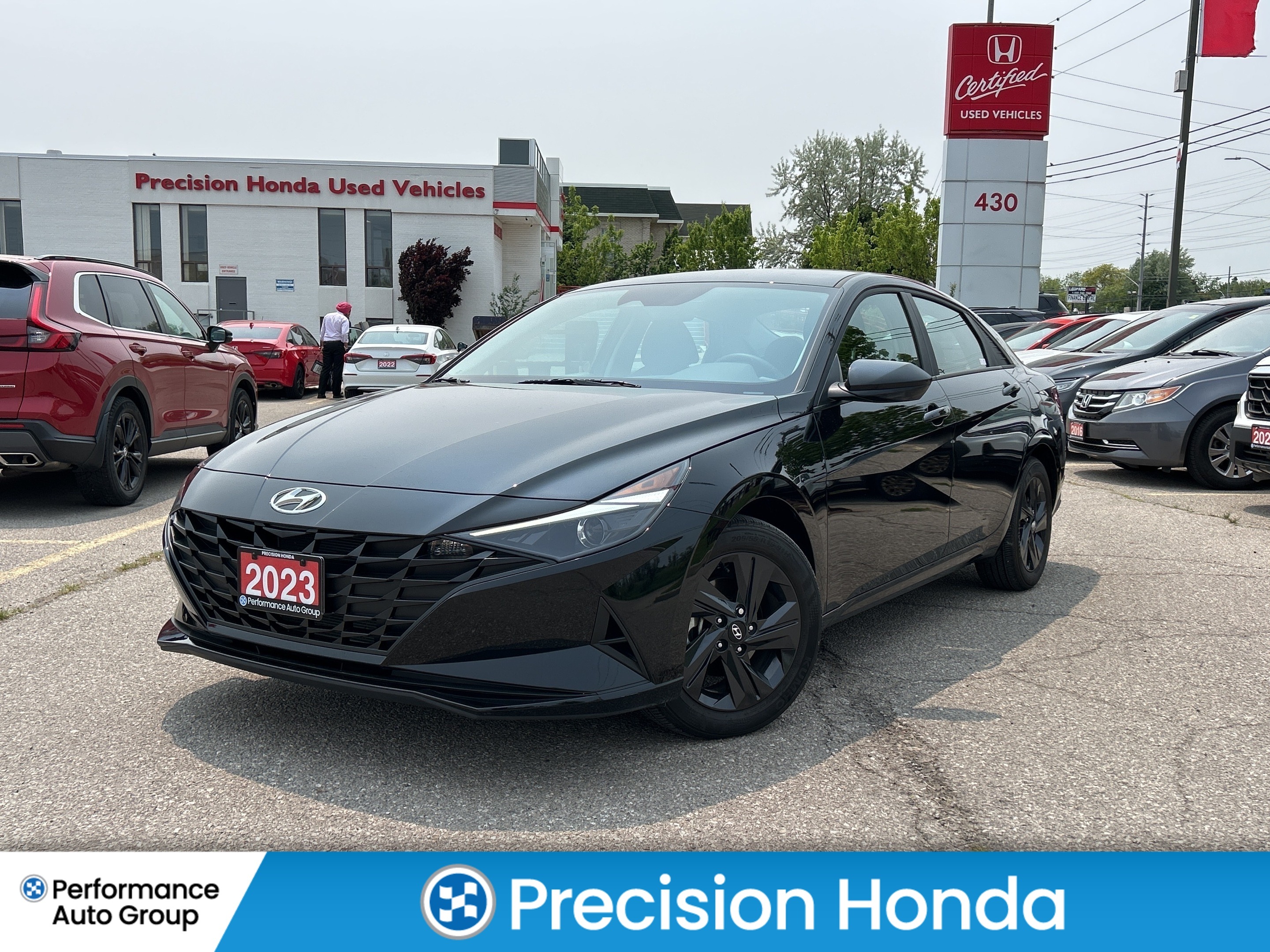 2023 Hyundai Elantra Preferred - R.Camera - Alloys - B.Tooth -CarPlay