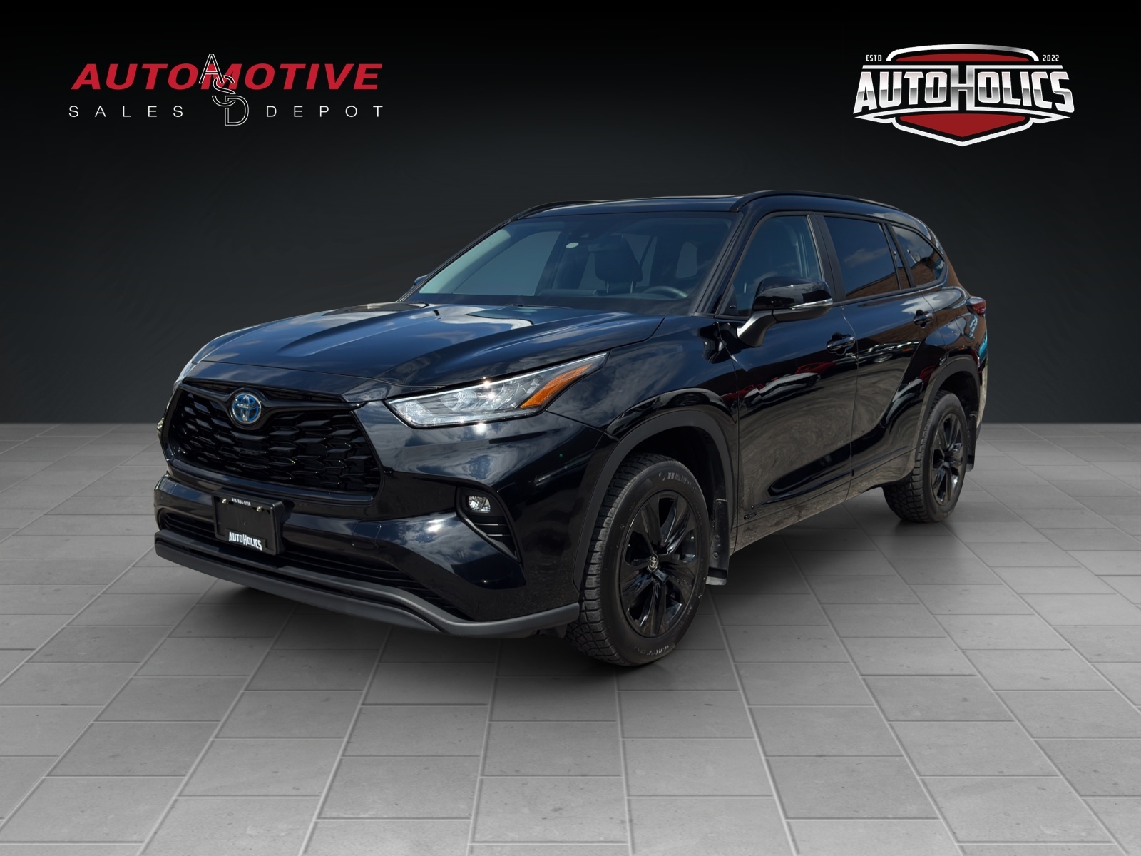 2024 Toyota Highlander Hybrid XLE AWD "NIGHTSHADE" (NO ACCIDENTS) RARE