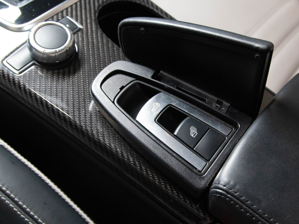 2017 Mercedes-Benz AMG SLC 43 43 AMG   R..., Toronto, Cash