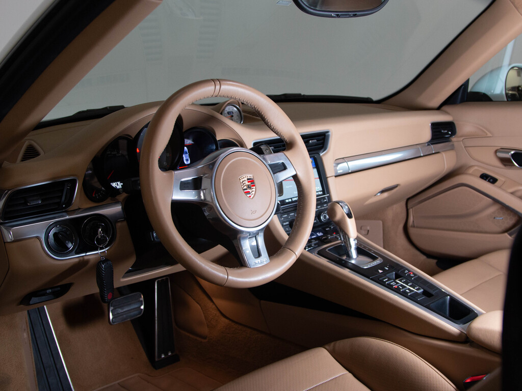 2012 Porsche 911 Carrera S, Toronto, Cash