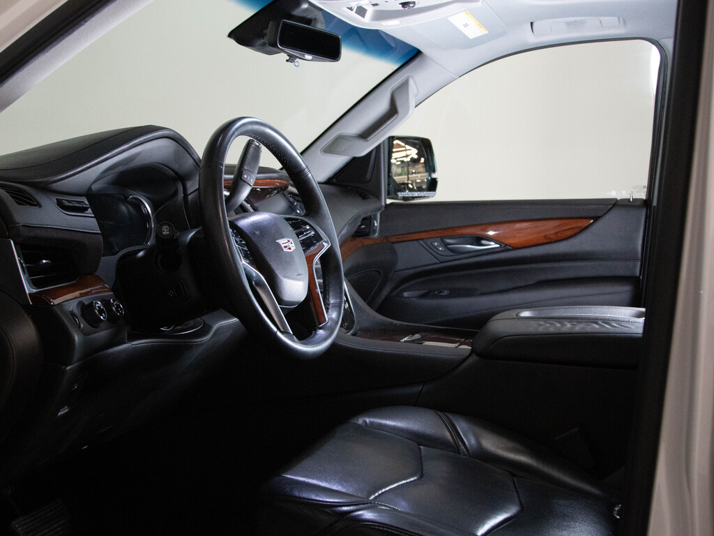 2018 Cadillac Escalade Premium Luxury, Toronto, Cash