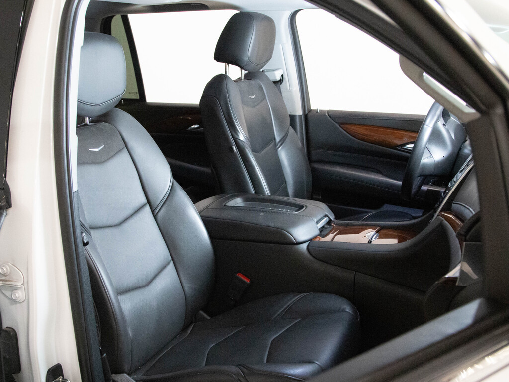 2018 Cadillac Escalade Premium Luxury, Toronto, Cash