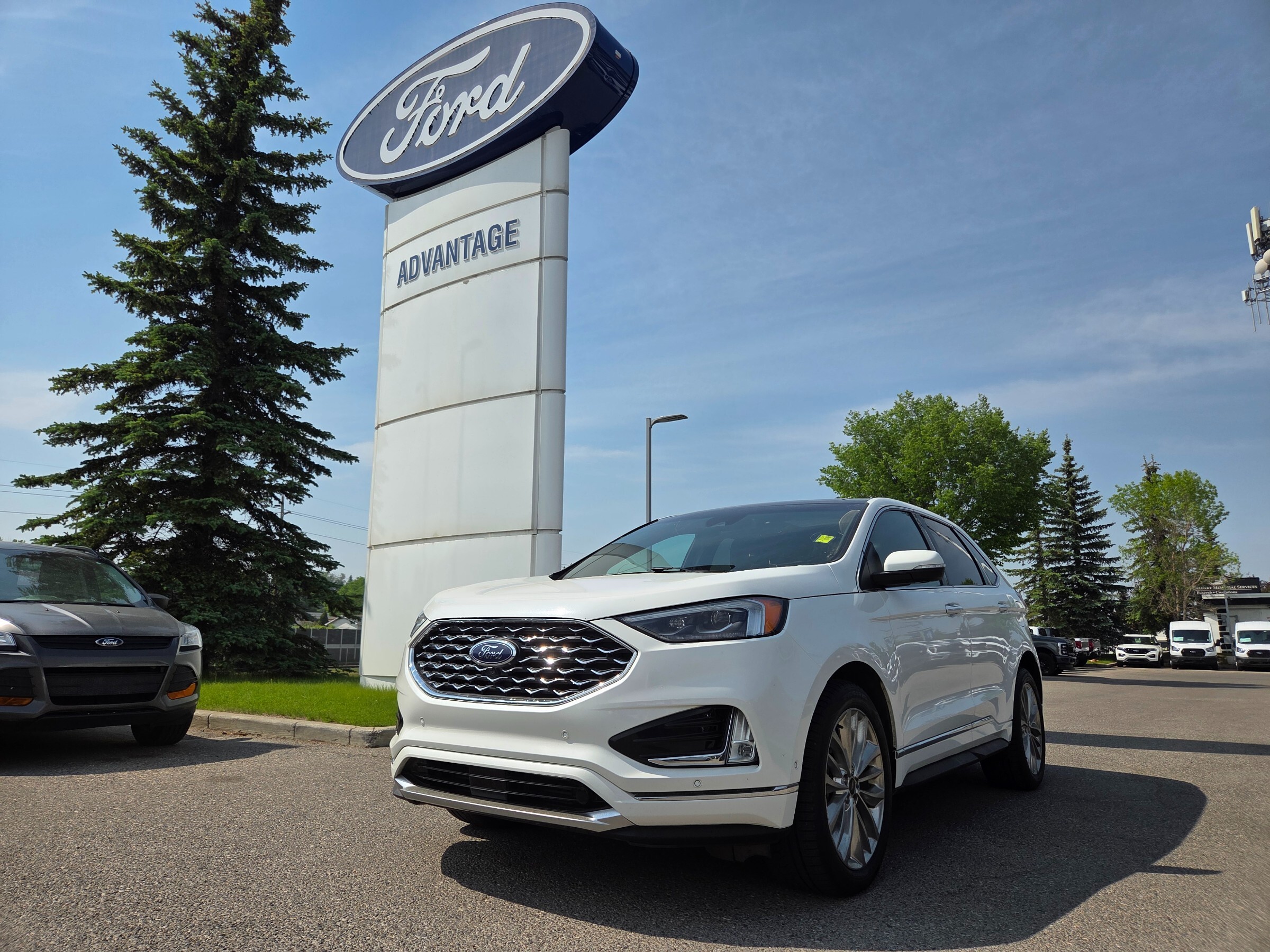 2020 Ford Edge Titanium
