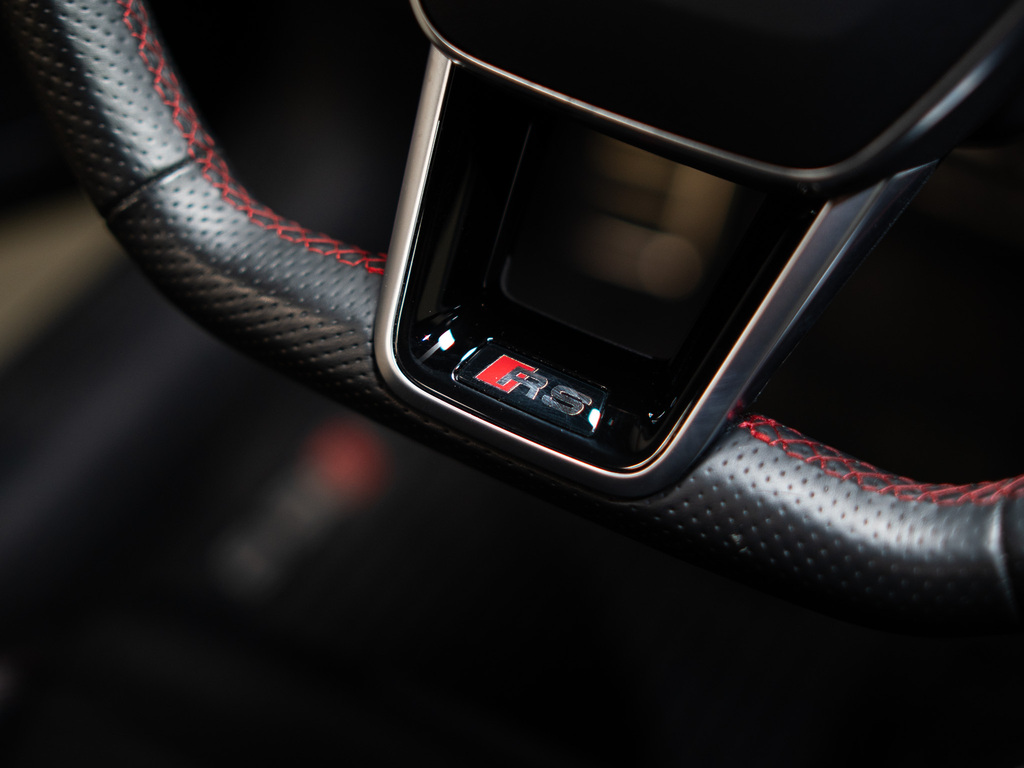 2021 Audi RS 6 Avant 4.0T, Toronto, Cash