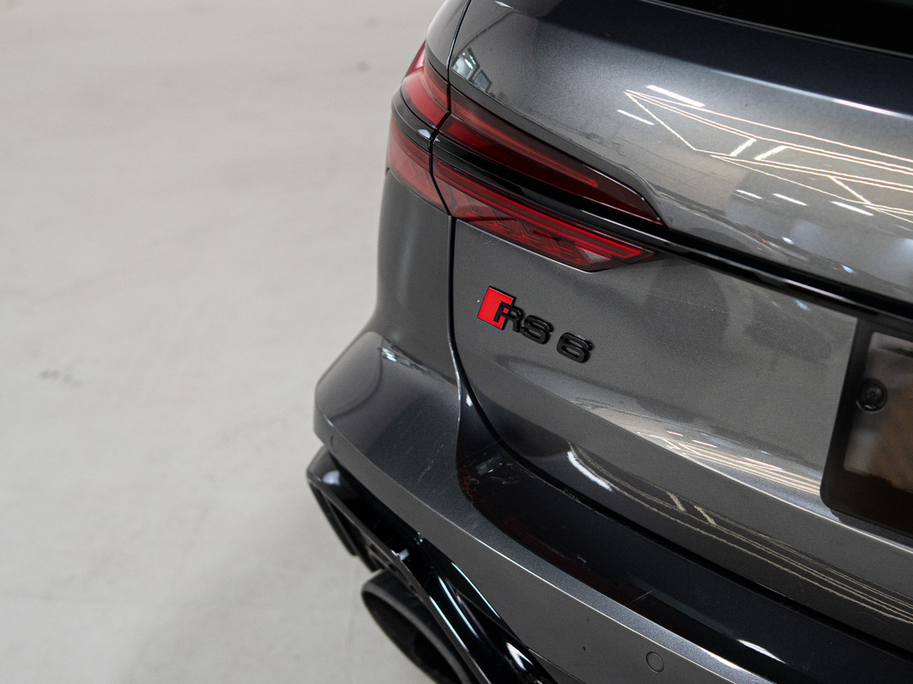 2021 Audi RS 6 Avant 4.0T, Toronto, Cash