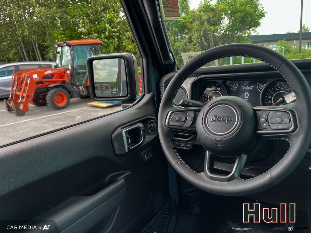 2025 Jeep Wrangler 4-Door Willys, Toronto, Cash
