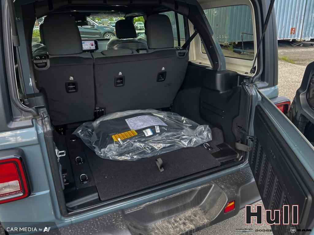 2025 Jeep Wrangler 4-Door Willys, Toronto, Cash
