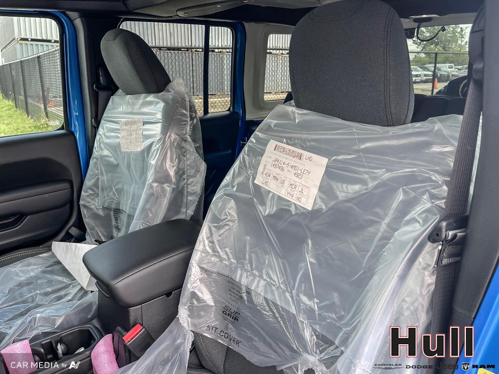 2025 Jeep Wrangler 4-Door Willys, Toronto, Cash