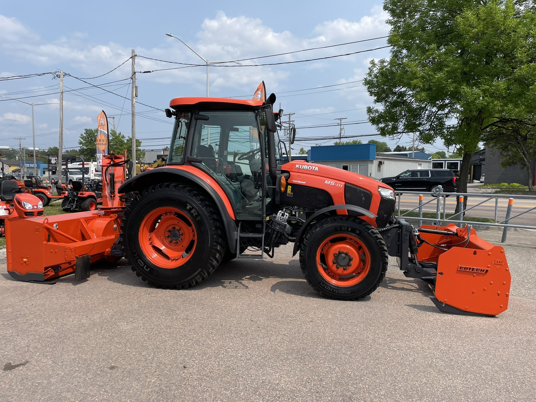 2021 Kubota M5-111HDCC24 
