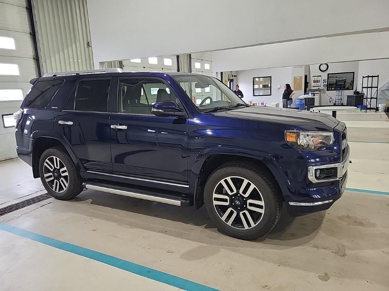 2020 Toyota 4Runner Limited AWD | Super Low Kms | Zacks