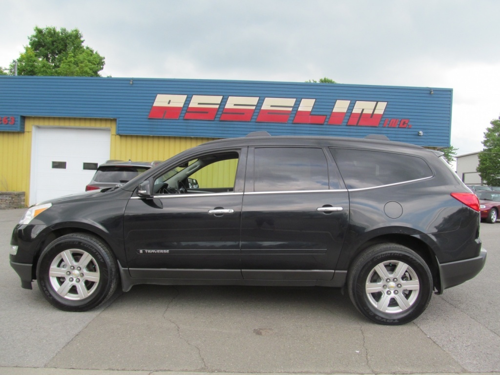 2009 Chevrolet Traverse 1LT/2LT
