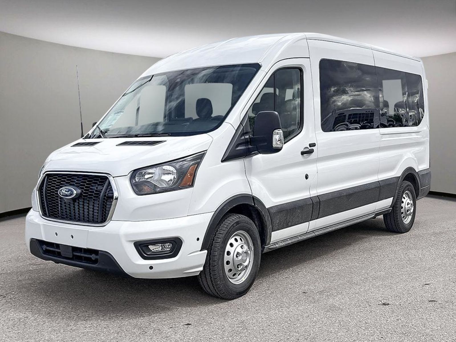 2025 Ford Transit Passenger Wagon 3.5L ECOBOOST V6 ENG, XLT, PREFERRED EQUIPMENT PAC