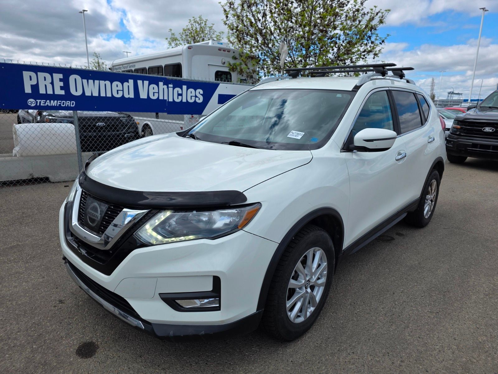 2017 Nissan Rogue S - AWD, CLOTH, ALLOY WHEELS, BACK UP