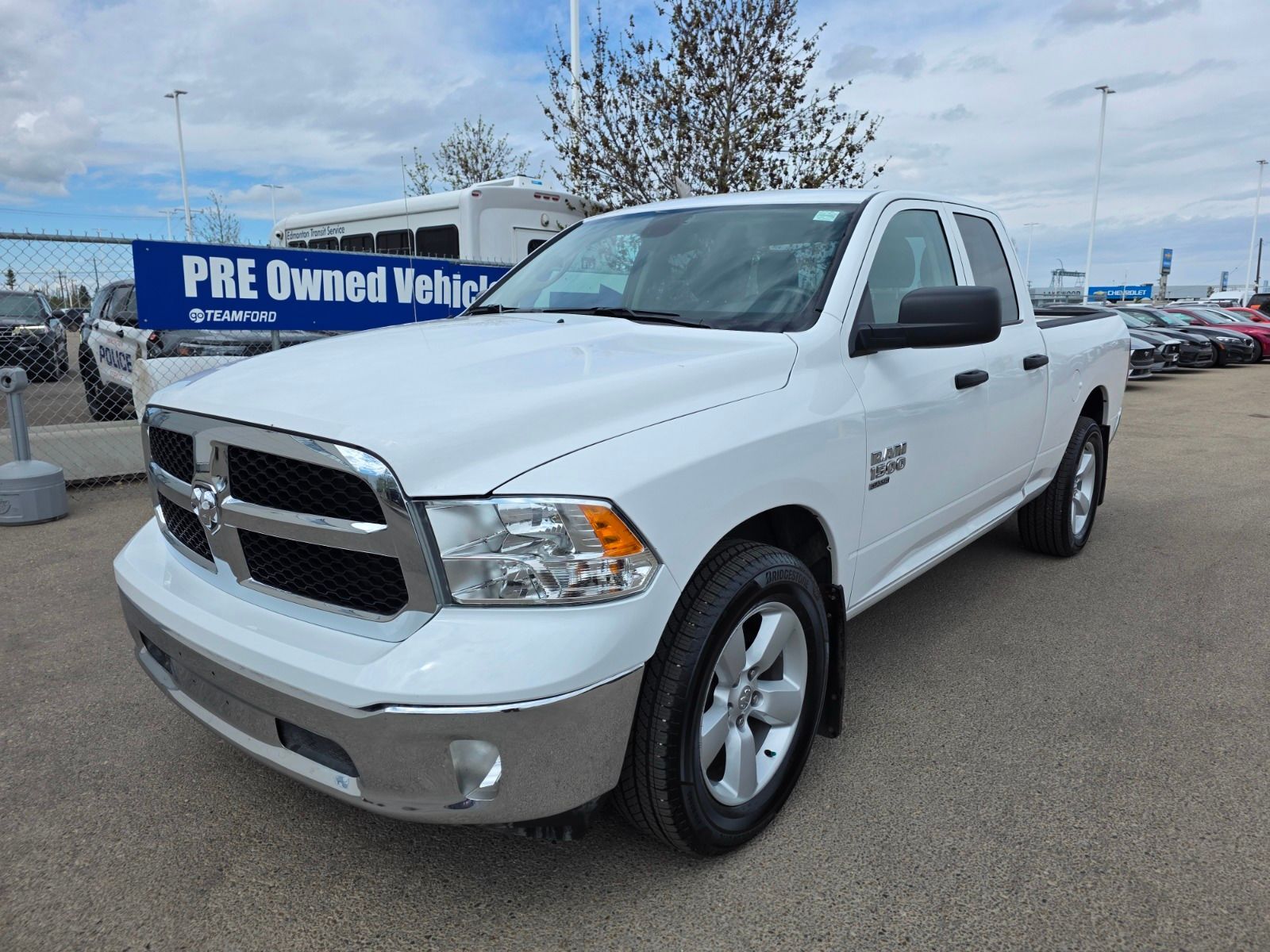 2021 Ram 1500 Classic 3.6L V6 ENG, TRADESMAN, REAR BACKUP CAMERA, KEYLES