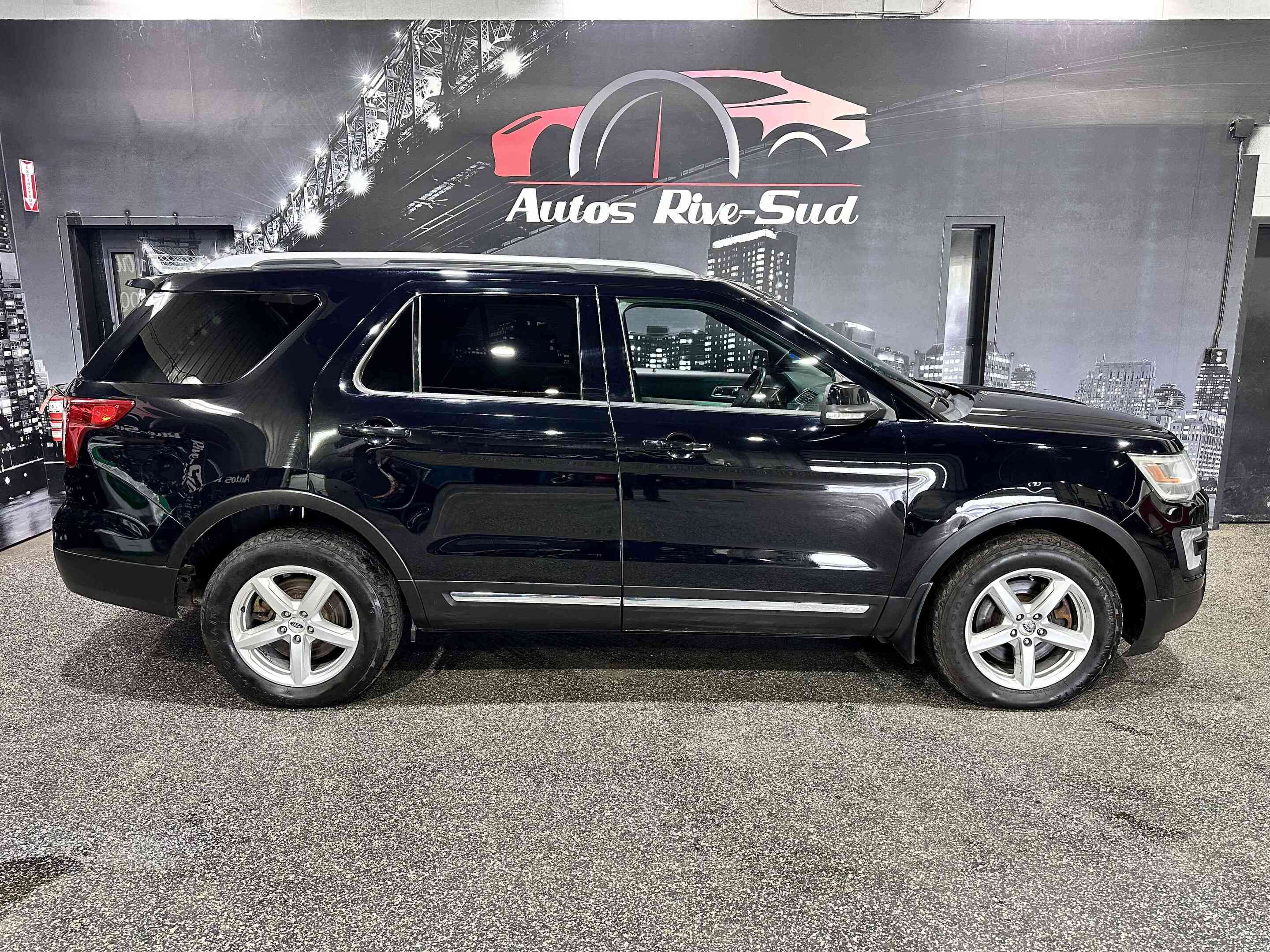 2017 Ford Explorer XLT AWD
