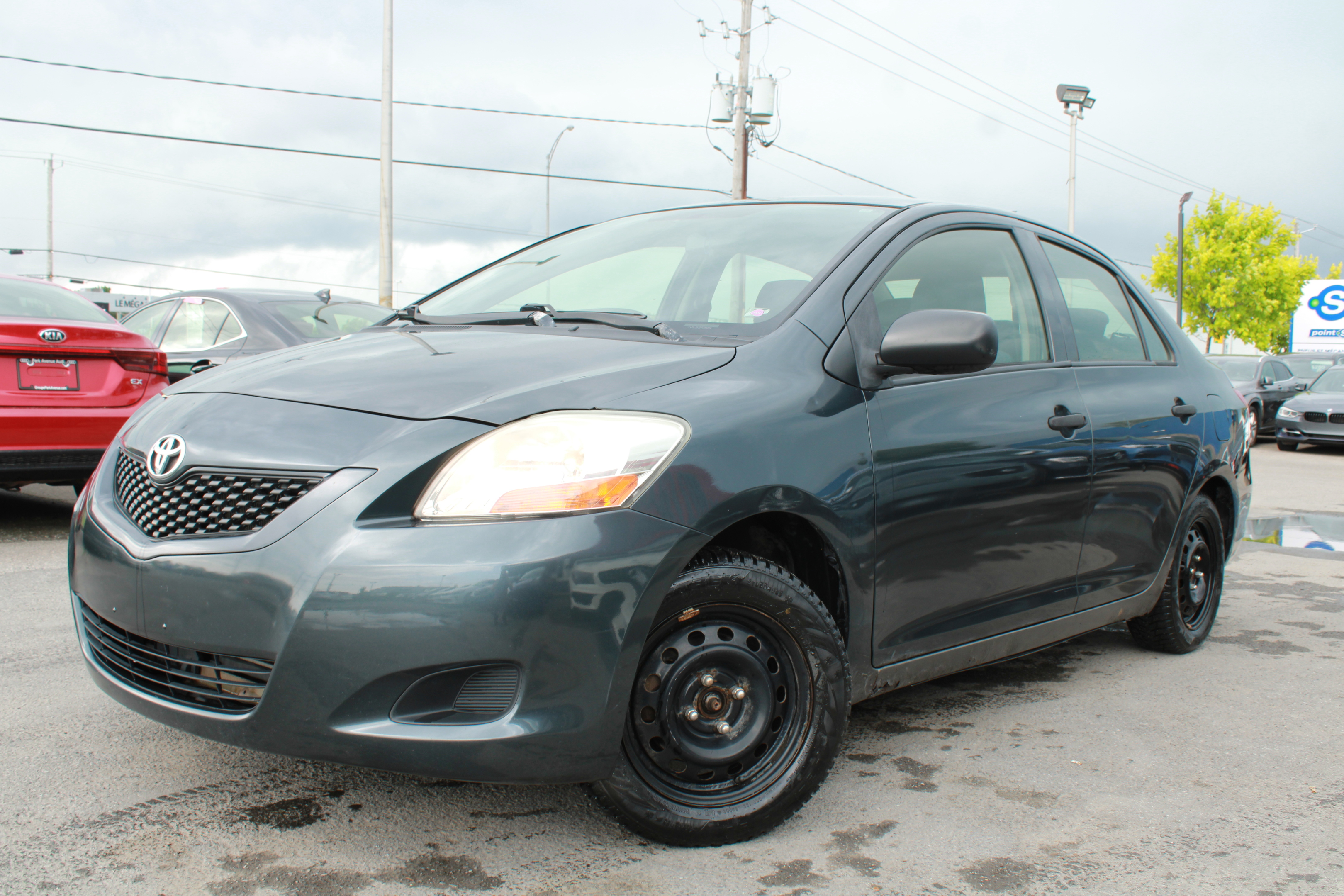 2009 Toyota Yaris 8 PNEUS, LECTEUR C.D, PRISE AUX/12VOLTS 