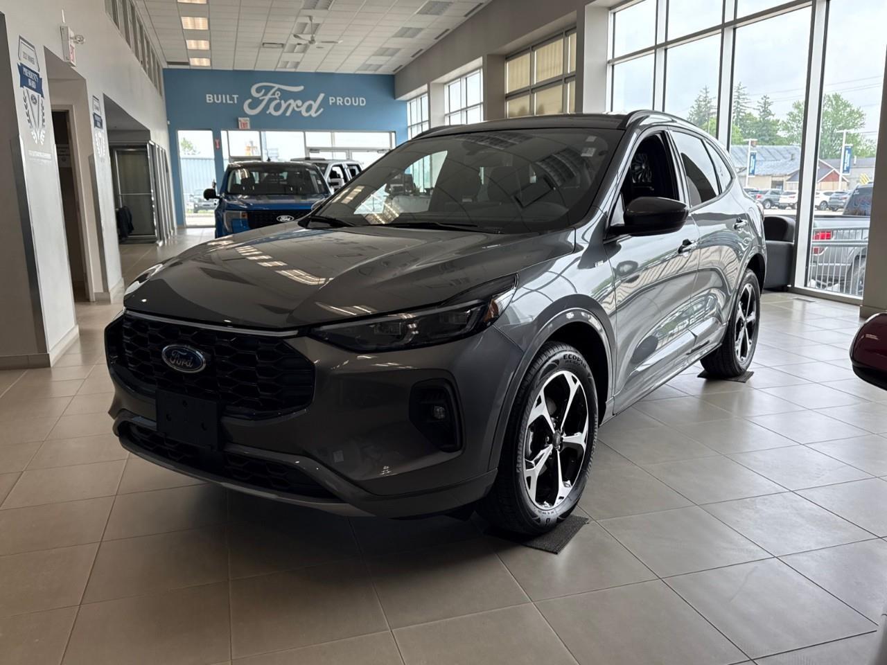 2025 Ford Escape ST-Line Elite