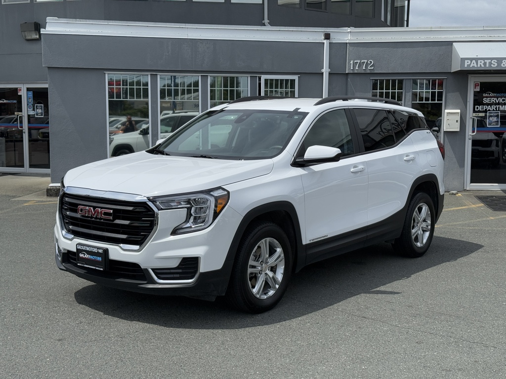 2024 GMC Terrain SLE AWD - Power Driver Seat & Premium Audio System